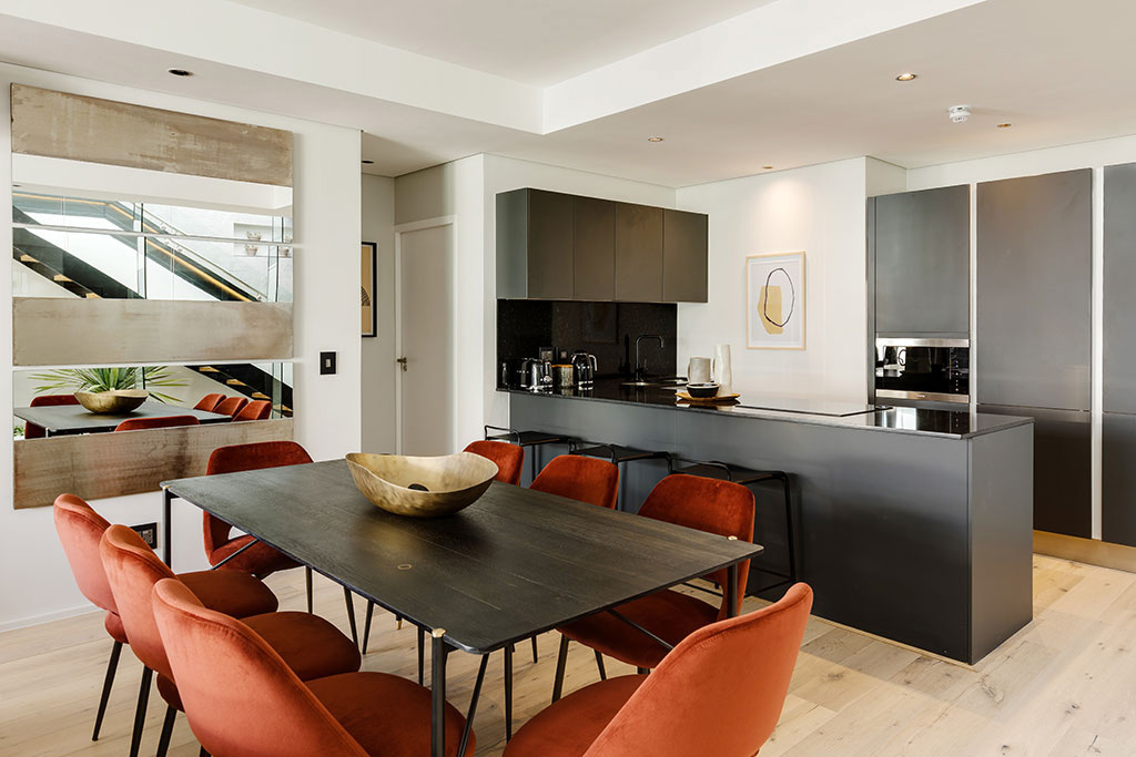 Signatura | The Cosmopolitan